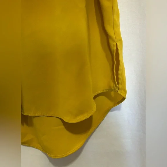 Rachel Zoe - Mustard Yellow Sleeveless Button-Down Shirt - Picture 6 of 13